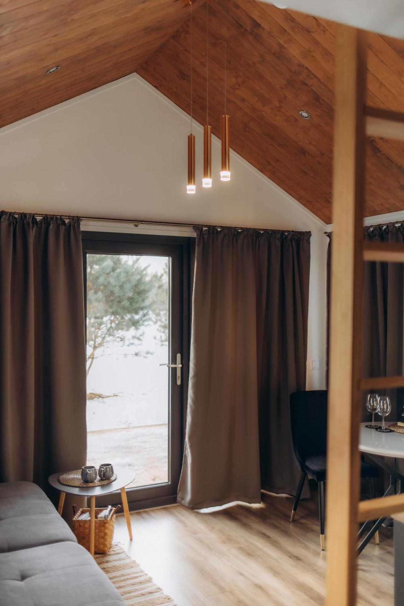 Atputas Komplekss Pazust Priedes - Sunset House Bernāti Екстериор снимка
